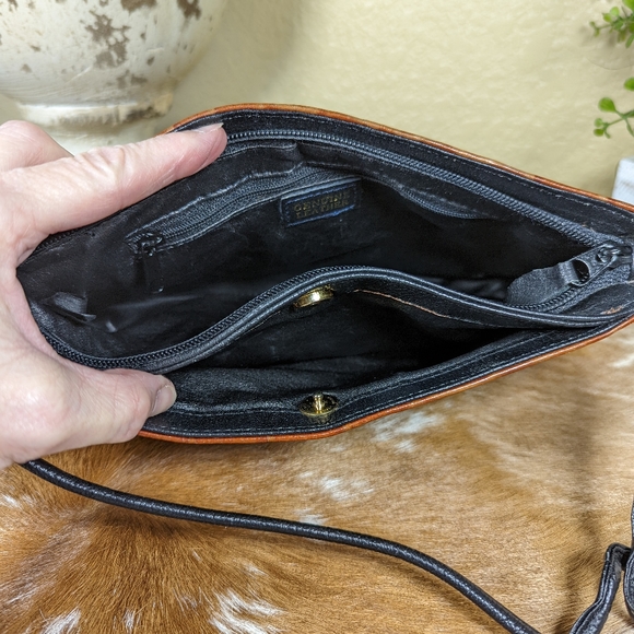 Vintage Pebbled Leather 1980s Crossbody Crocodile Embossed Leather Trim Clutch - Picture 8 of 10